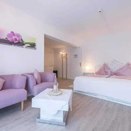 Garni Lichtquelle Szálloda